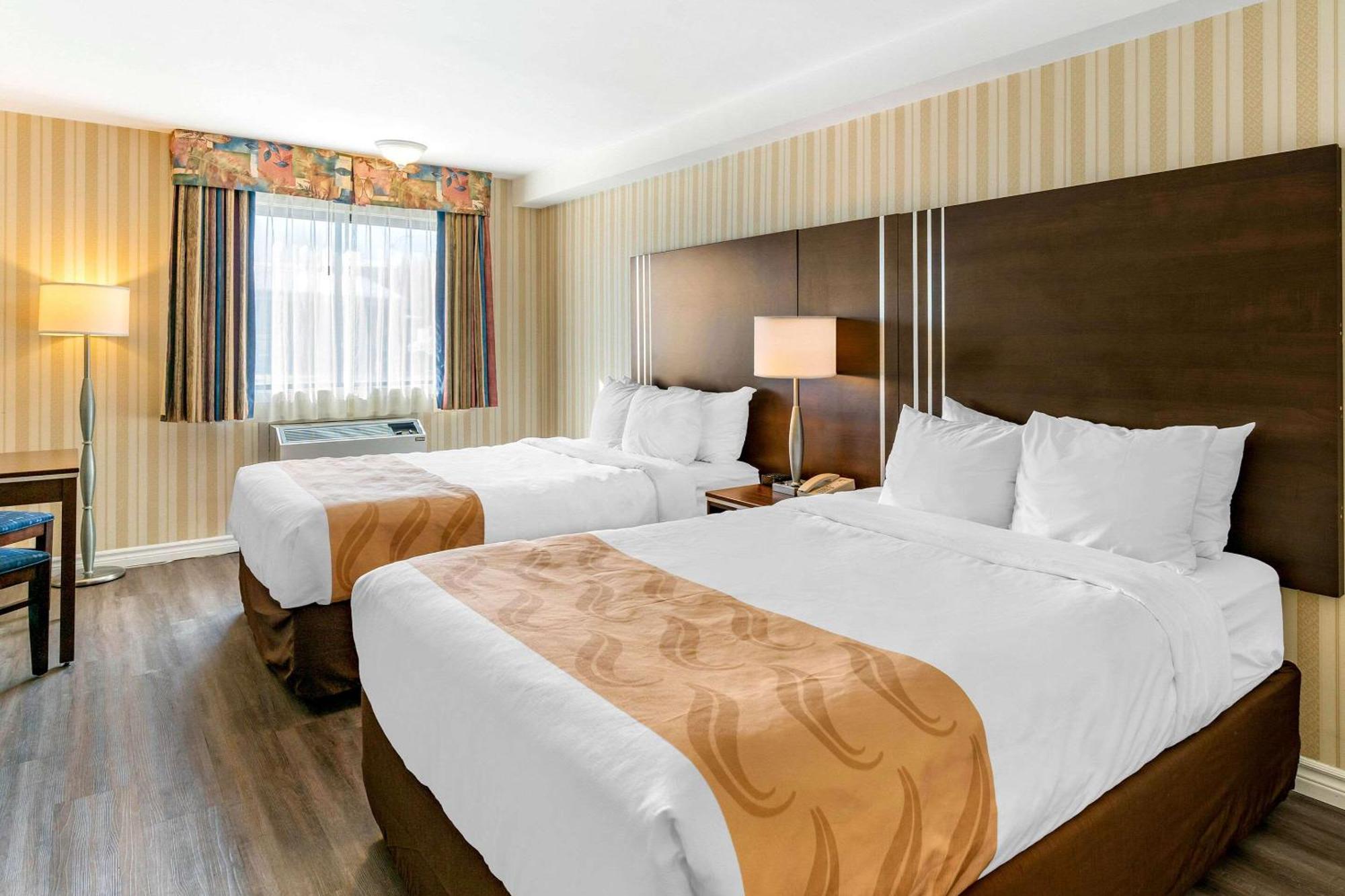 Quality Hotel & Suites Sherbrooke Exterior photo